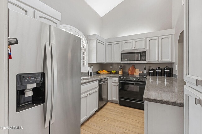 Building Photo - 6138 N 28th St