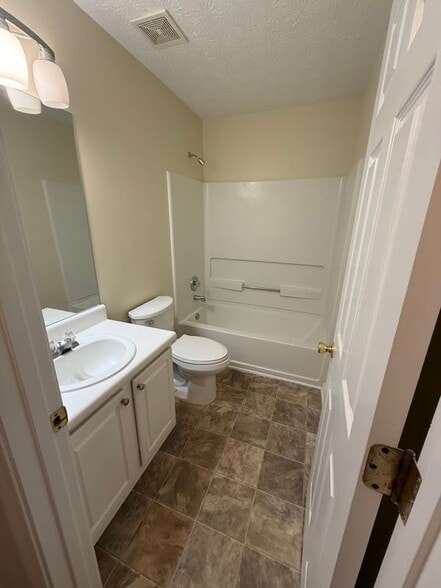 Building Photo - 5975 Hillvale Trail