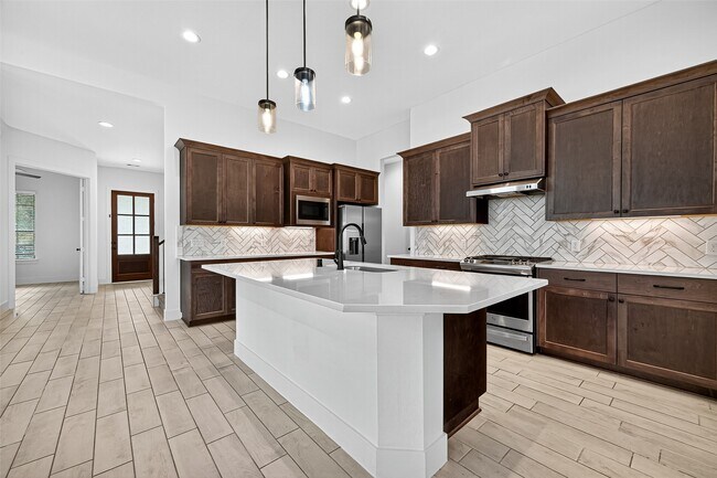 Building Photo - 10727 River Walk Dr