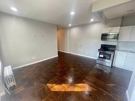 Building Photo - 1 bedroom in BRONX NY 10452