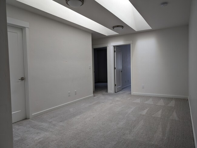Building Photo - 4132 SE Century Blvd