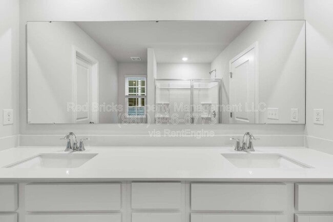 Building Photo - 10154 Chatham Run Ln