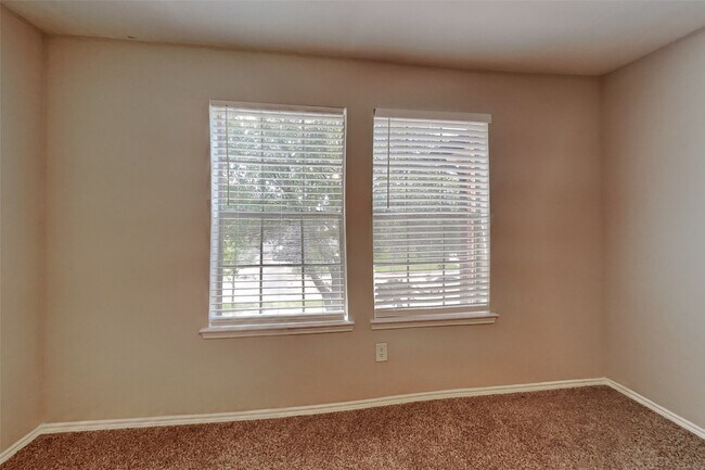 Building Photo - 21210 Bridgemeadows Ln