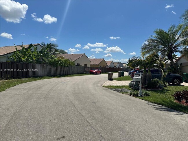Building Photo - 15043 Brighton Ln
