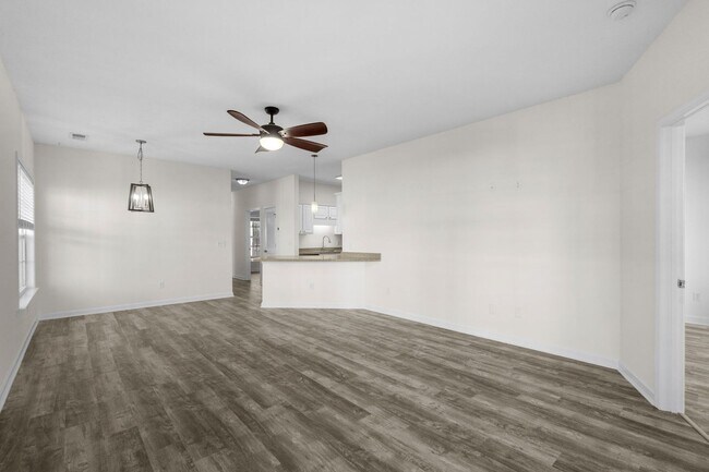 Building Photo - 155 Westhaven Dr