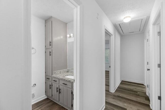 Building Photo - 1285 Coronada Dr