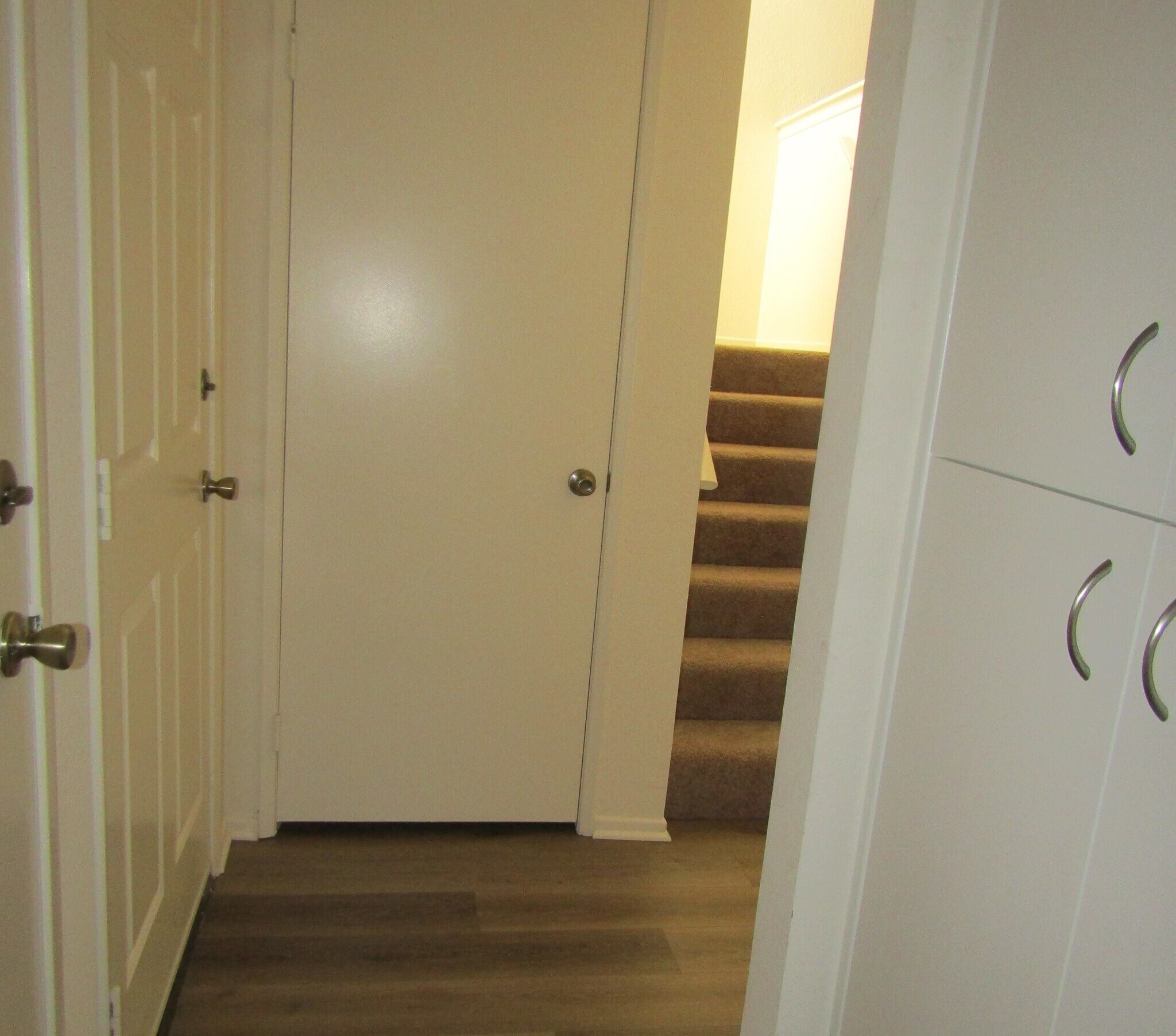 Building Photo - 800 E Rte 66