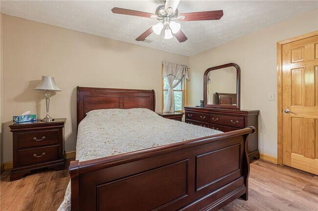 Building Photo - 435 Little Pines Ct