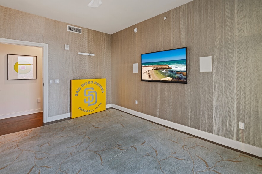 Building Photo - 800 The Mark Ln