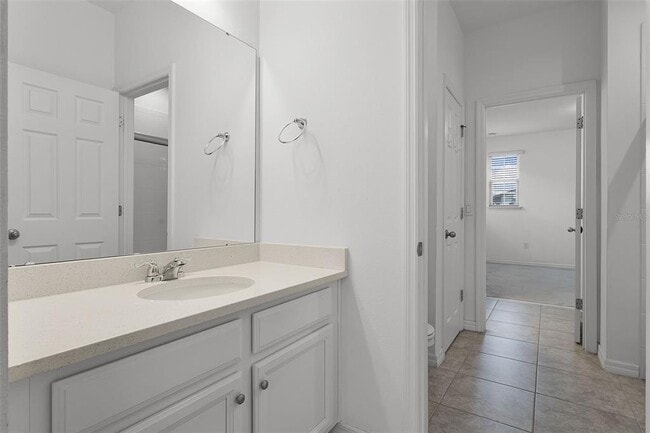 Building Photo - 12676 Salomon Cove Dr
