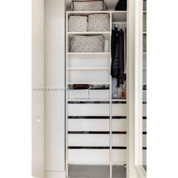 Building Photo - 501 NE 31st St