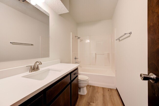 Building Photo - 924 SW 97th St