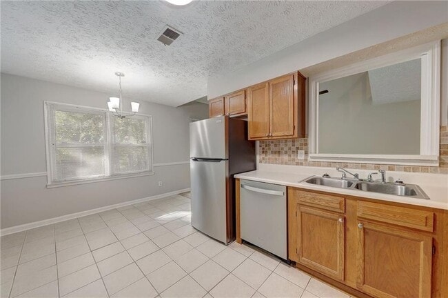 Building Photo - 4548 Coopers Creek Pl SE