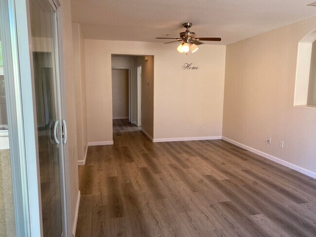 Building Photo - 25794 Iris Ave
