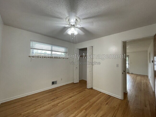 Building Photo - 3540 S Corona St