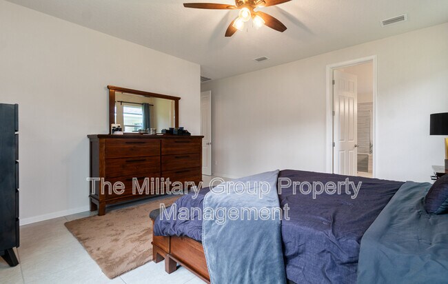 Building Photo - 1837 Amberly Dr