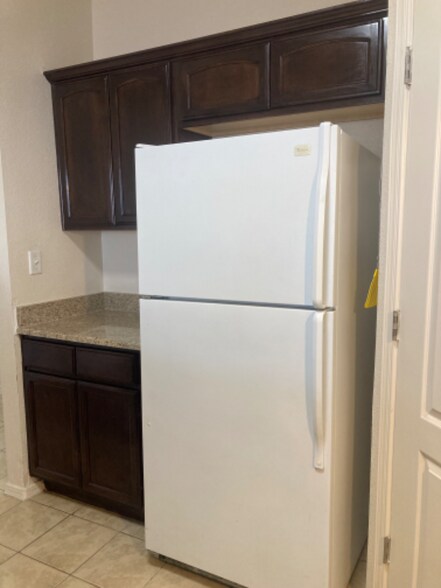 Building Photo - 5909 Cielo De Oro Pl