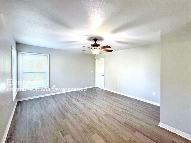 Building Photo - 8321 Brandeis Cir E