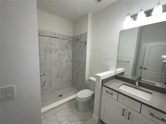Building Photo - 224 Sarezzo Cir