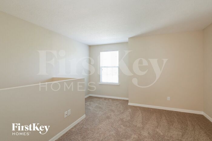 Building Photo - 10226 Magnolia Hills Dr