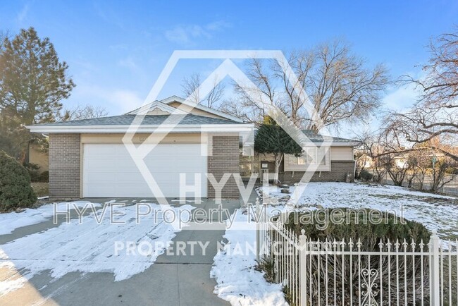 Primary Photo - 6500 E Nevada Pl