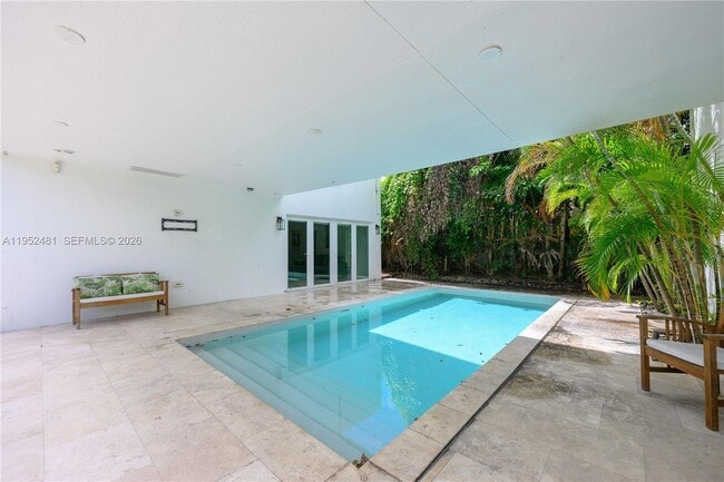 Building Photo - 472 Minola Dr