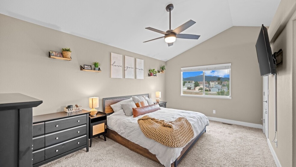 Building Photo - 3882 Pronghorn Meadows Cir