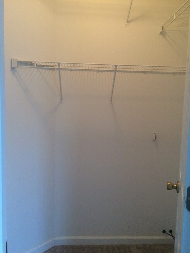 Building Photo - 2 Bed, 2 Bath Condo for Rent in Sweetwater