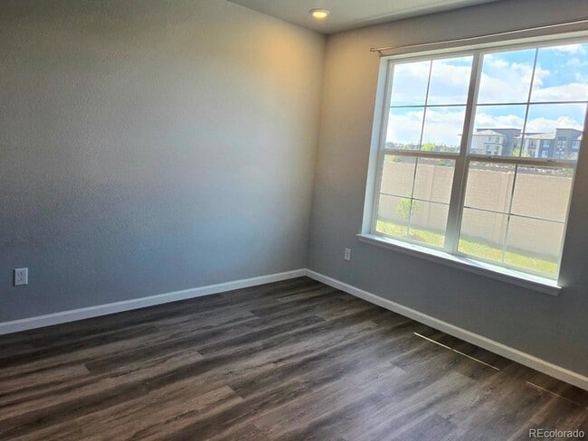 Building Photo - 2220 Santini Trl