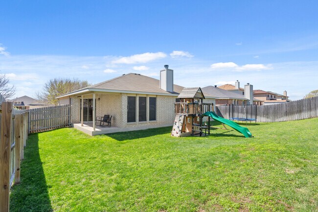 Building Photo - 709 Bighorn Dr