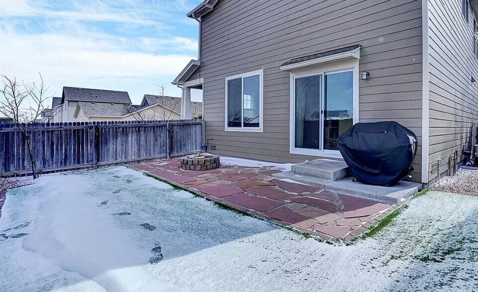 Building Photo - 11840 Bremen Pt