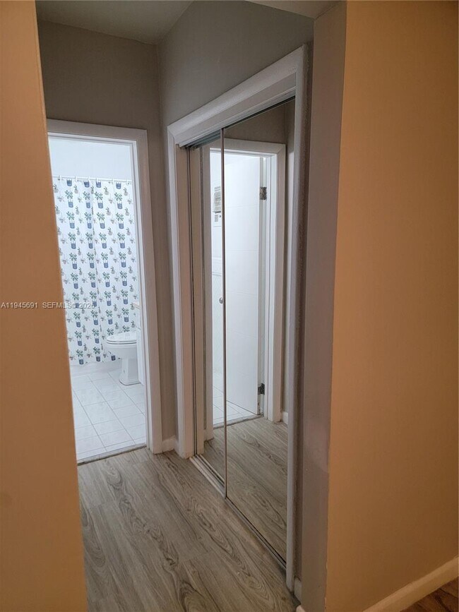 Building Photo - 835 Lenox Ave.