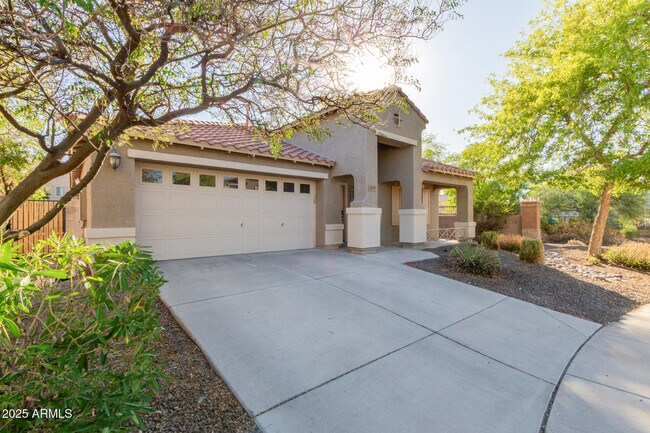 Building Photo - 2605 East Charlotte Dr