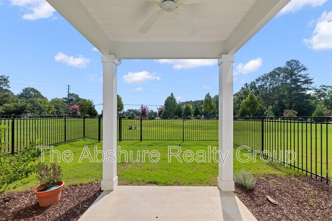 Building Photo - 35 Village Edge Dr