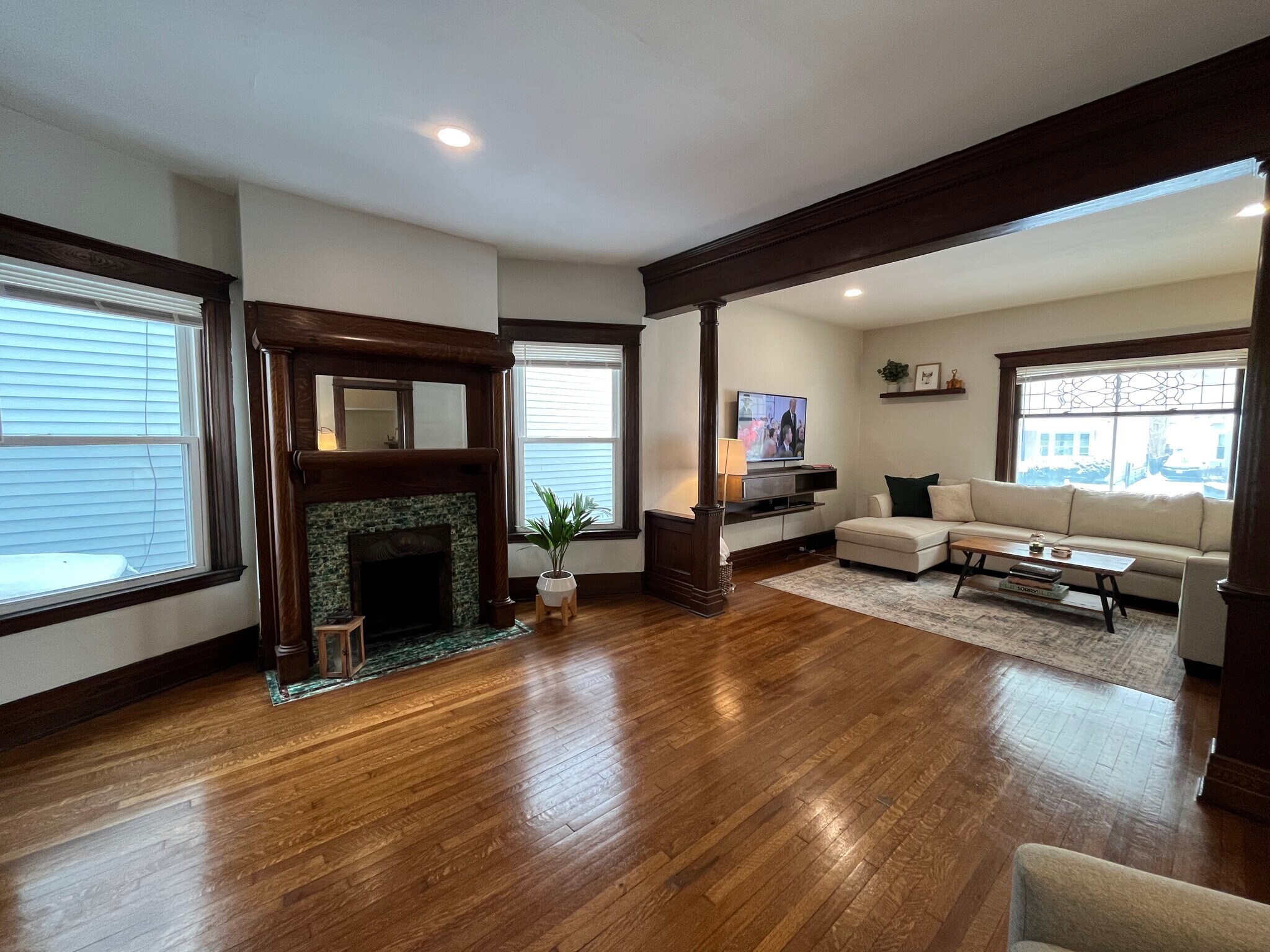 Building Photo - 166 Blaine Ave