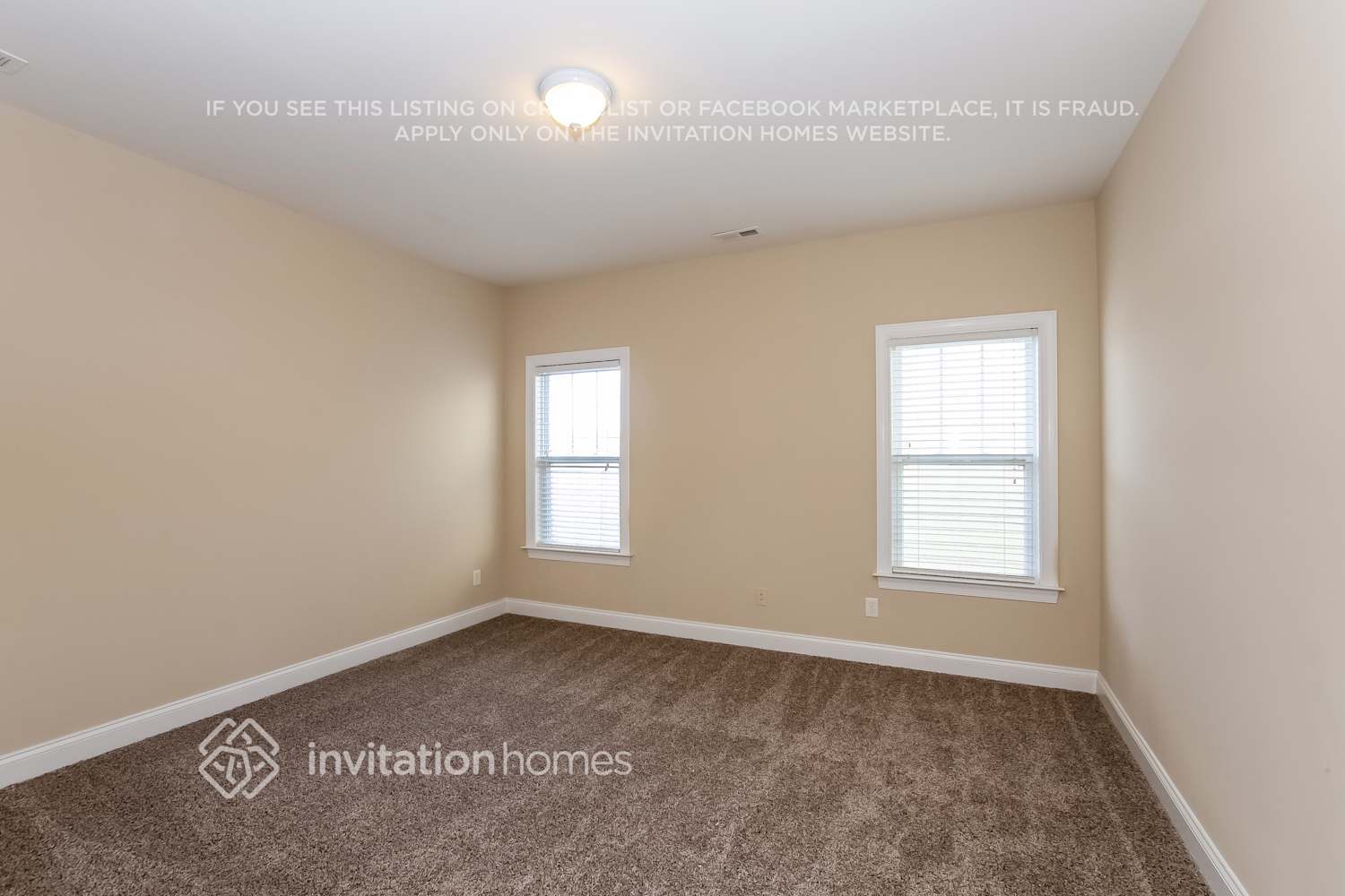 Building Photo - 6417 Hove Rd