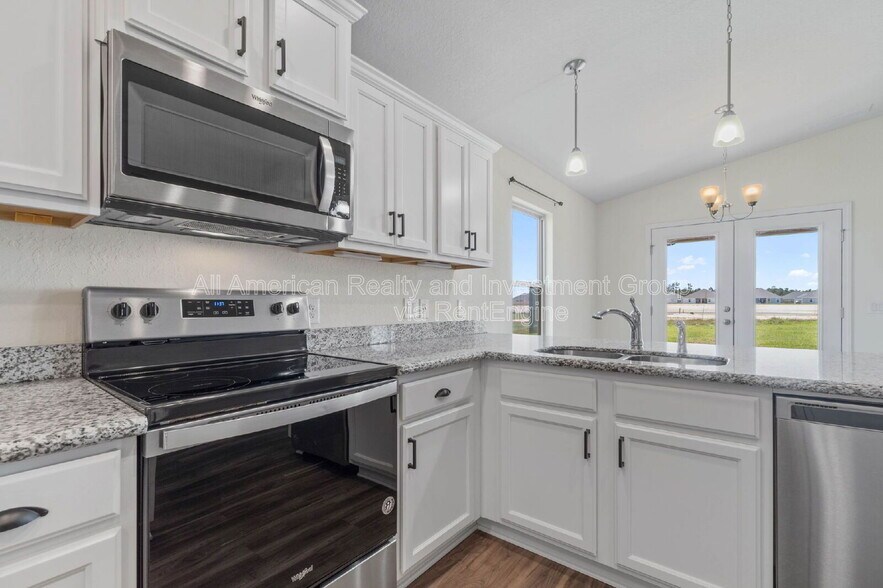 Building Photo - 6223 Redberry Dr