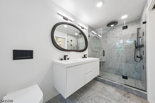 Building Photo - 293 Wyoming Ave