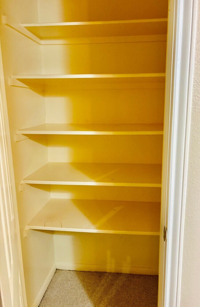 Building Photo - 3759 Heritage Colony Dr