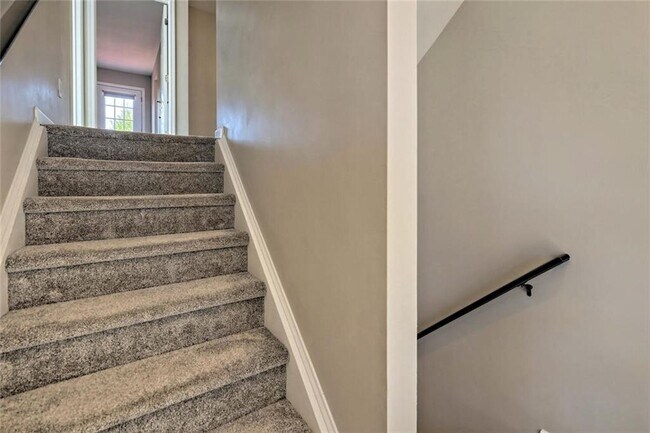 Building Photo - 5145 Fieldgate Ridge Dr