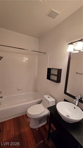 Building Photo - 10809 Armitage Ave