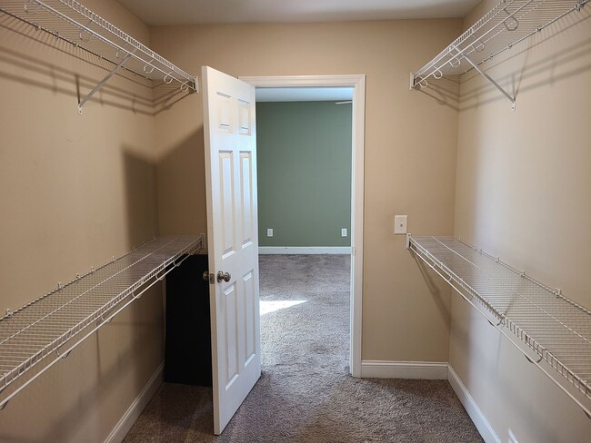 Building Photo - 3 Bedroom, 2.5 bath home - Sneads Ferry - ...