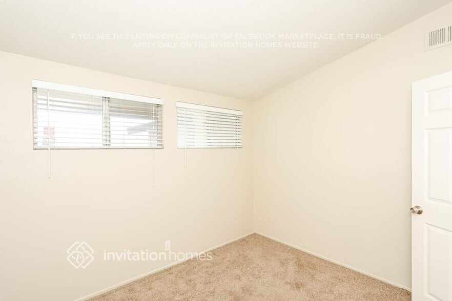 Building Photo - 27210 Marchland Ave