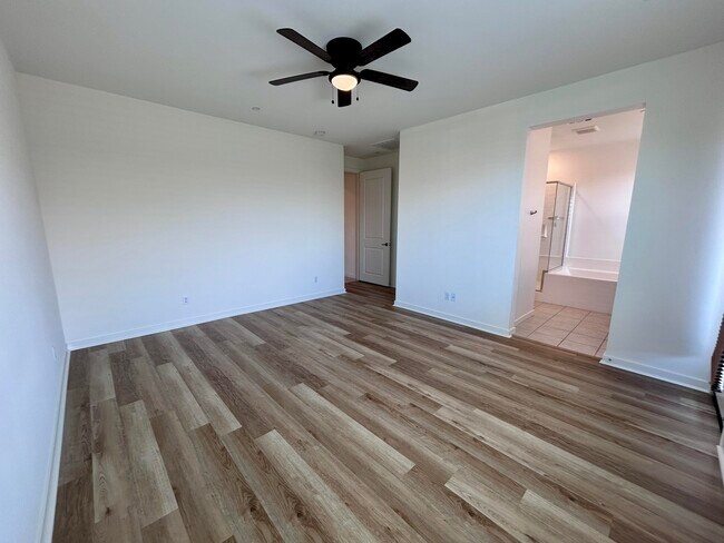 Building Photo - 40082 Catania Ct