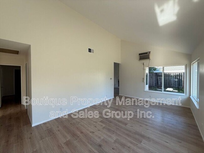 Building Photo - 23892 Danby Dr