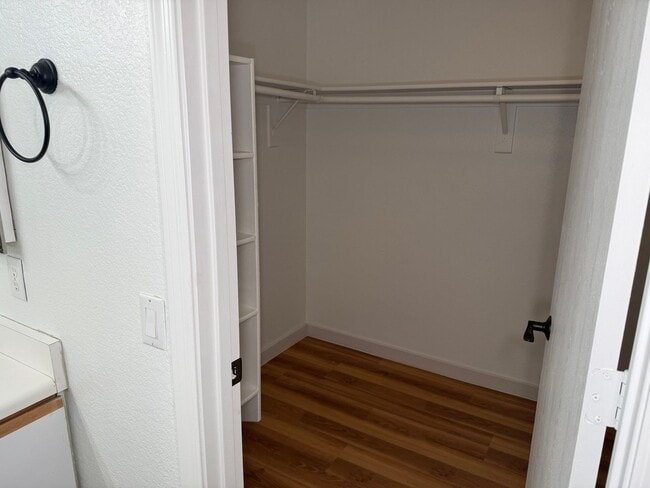 Building Photo - 1162 W 2nd Ave