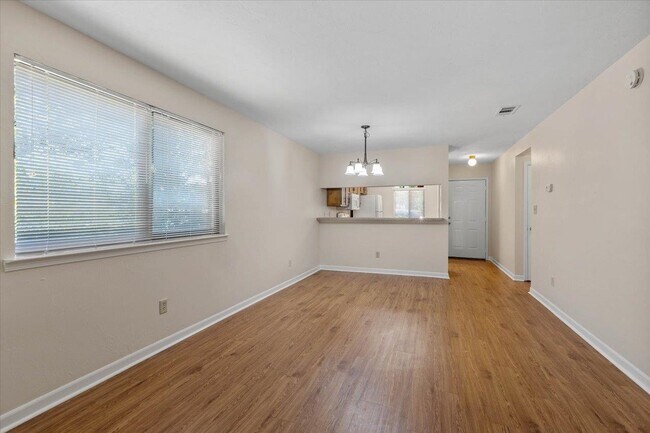 Building Photo - 3208 Ginger Dr