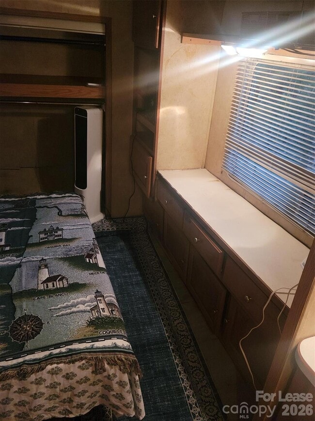 Building Photo - 7908 McIlwaine Rd