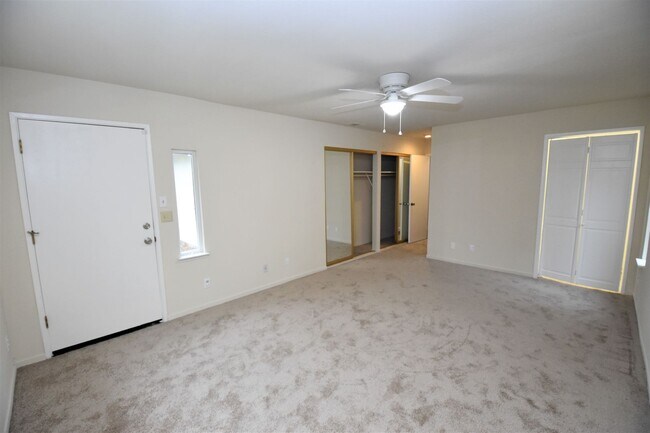 Building Photo - 3324 Lillard Dr