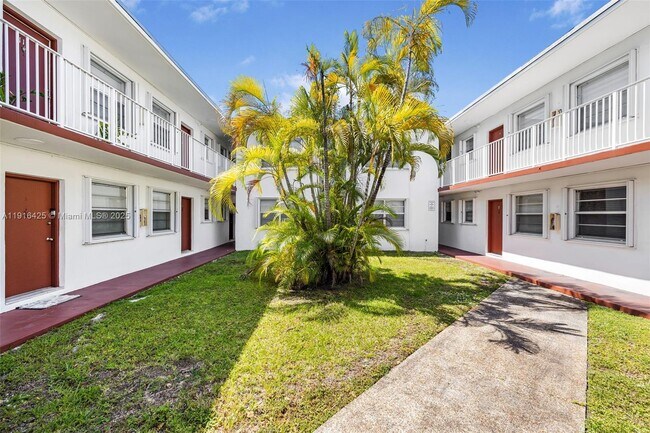 Building Photo - 5730 NW 38th St